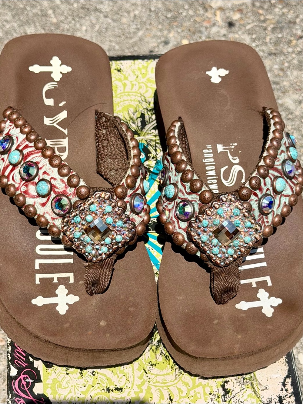 Vintage Gypsy Soule Brown & Turquoise Thong Sandals with Turquoise Accents